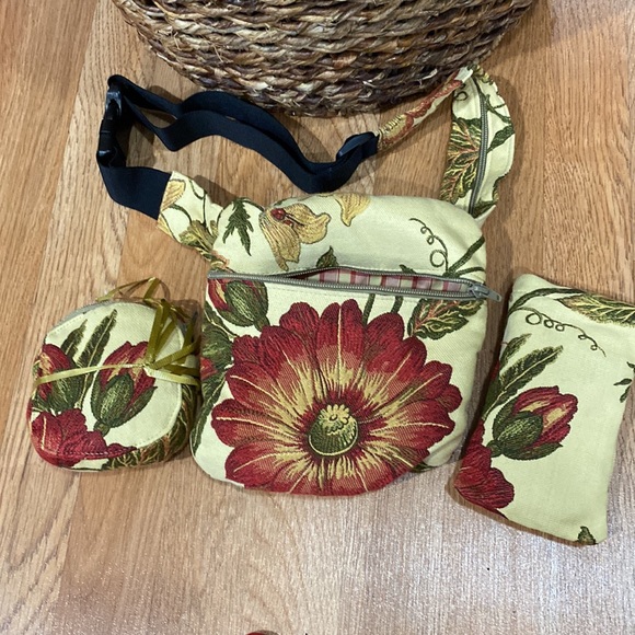 DINA RICHARD WAIST BAG - Picture 3 of 3